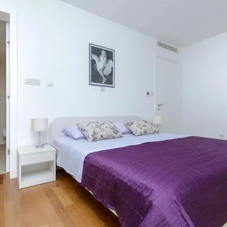 Lapad Direct Sea View 3bedroom Apt,balconies 두브로브니크