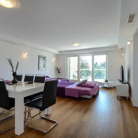 Lapad Direct Sea View 3bedroom Apt,balconies Dubrovnik